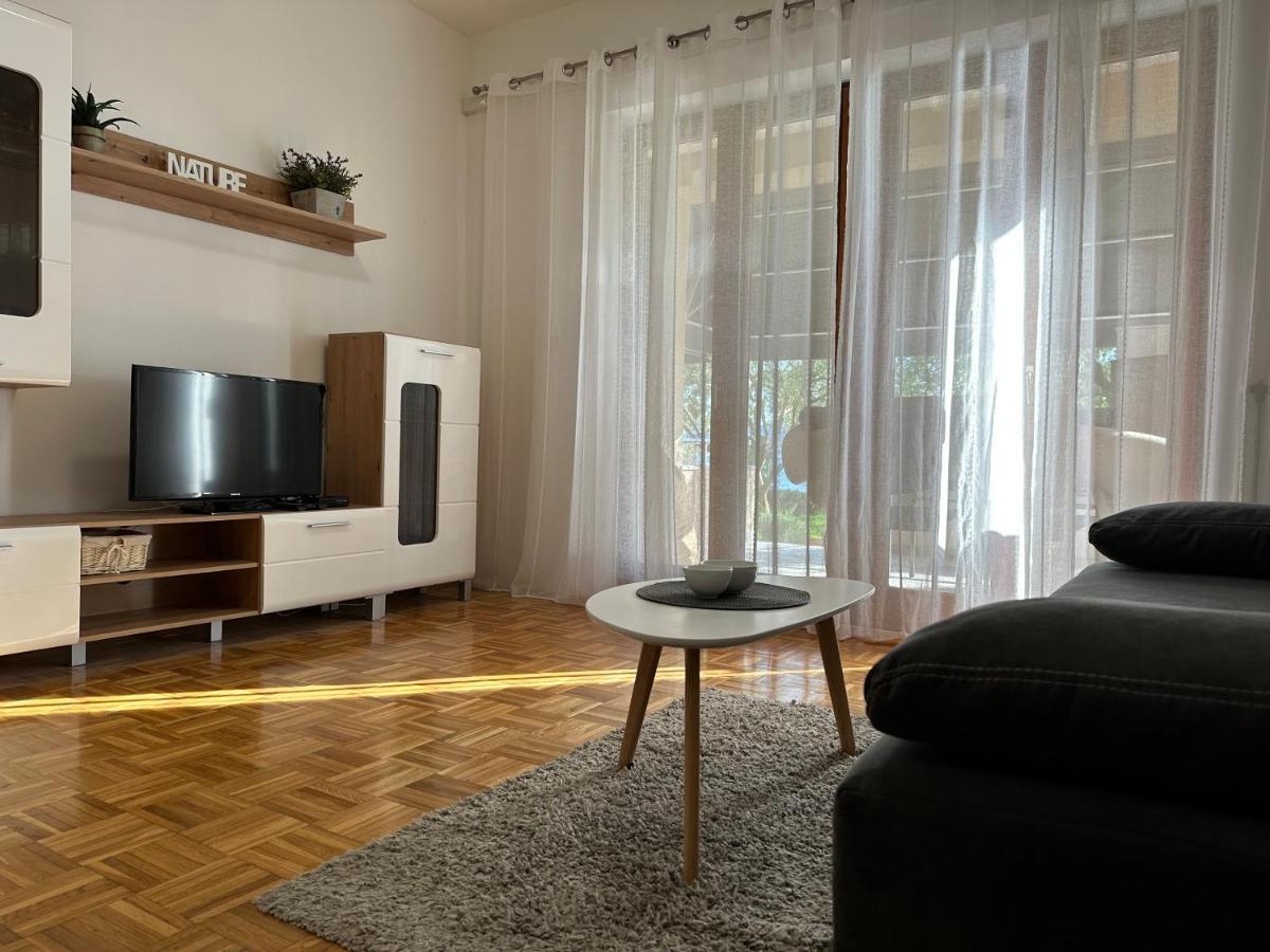 Apartmani Roko Biograd Na Moru Exteriér fotografie