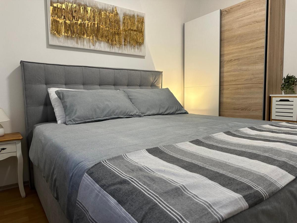 Apartmani Roko Biograd Na Moru Exteriér fotografie
