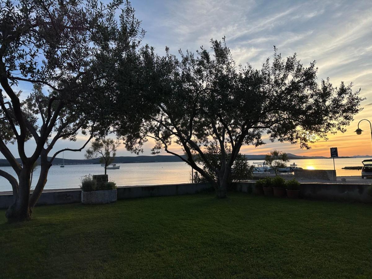 Apartmani Roko Biograd Na Moru Exteriér fotografie